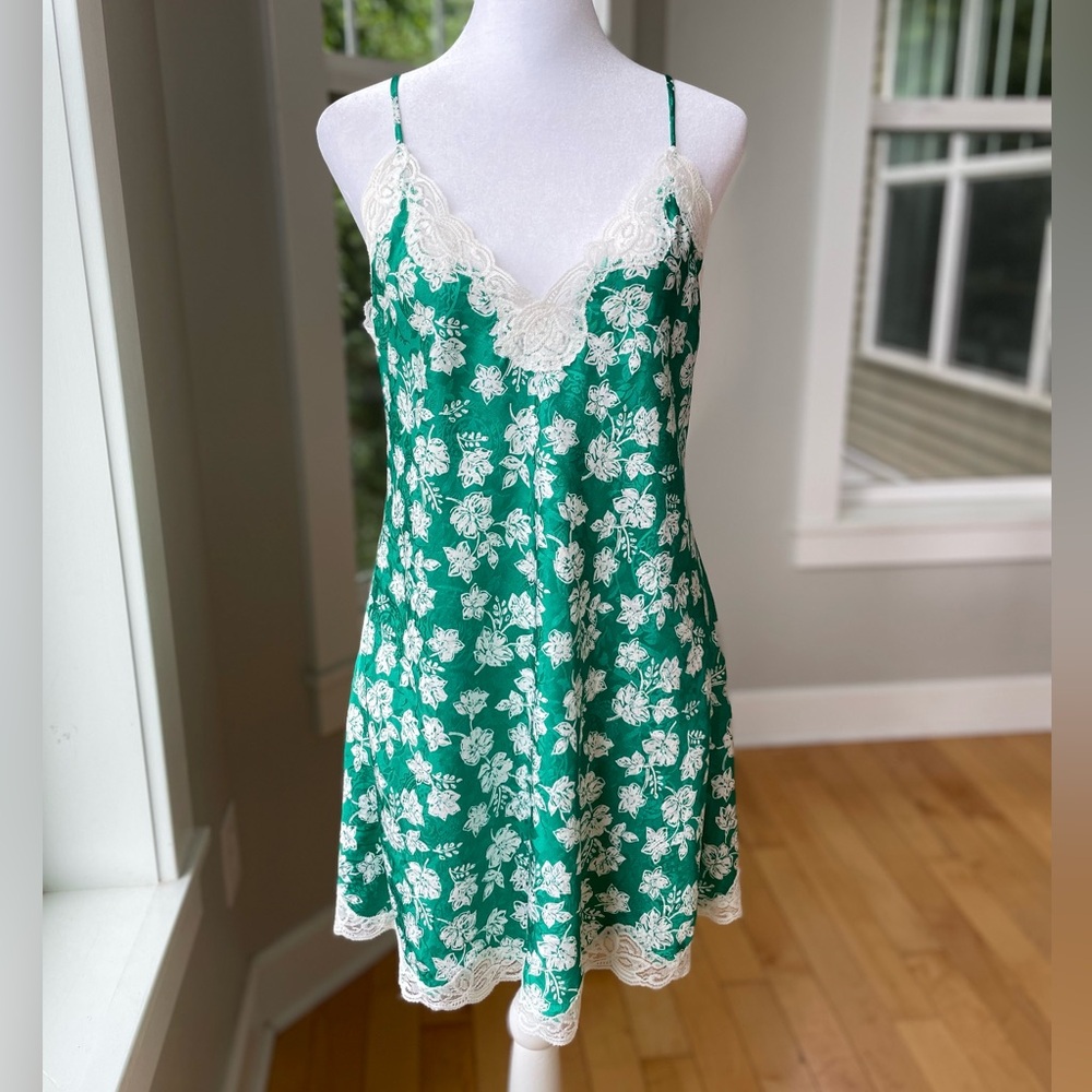 Vintage Victoria’s Secret Gold Label Ivory Green Floral Chemise Slip Dress Small - Picture 15 of 15